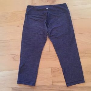 Lululemon crops